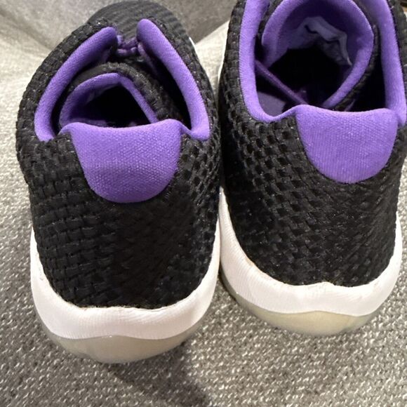 NIKE AIR JORDAN Black Purple size  6Y - Picture 3 of 5